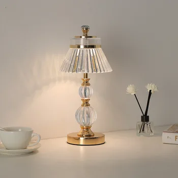 Crystal stolná lampa svetlo v spálni moderný minimalistický nočná lampa svadobný dar luxusné high-end zmysel lampy nočného
